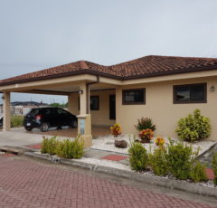 Casa en Venta, Condominio Parque el Encino, Liberia.